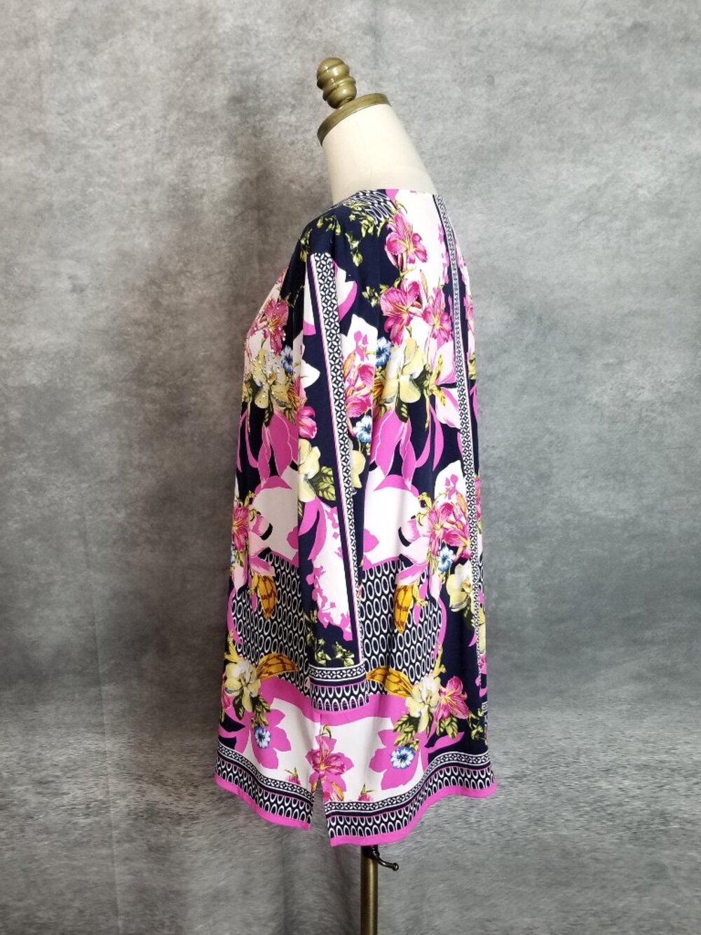 JM Collection Floral Tunic Size XL Pink Blue Chain Neck Rhinestones 3/4 Sleeve - Picture 5 of 7